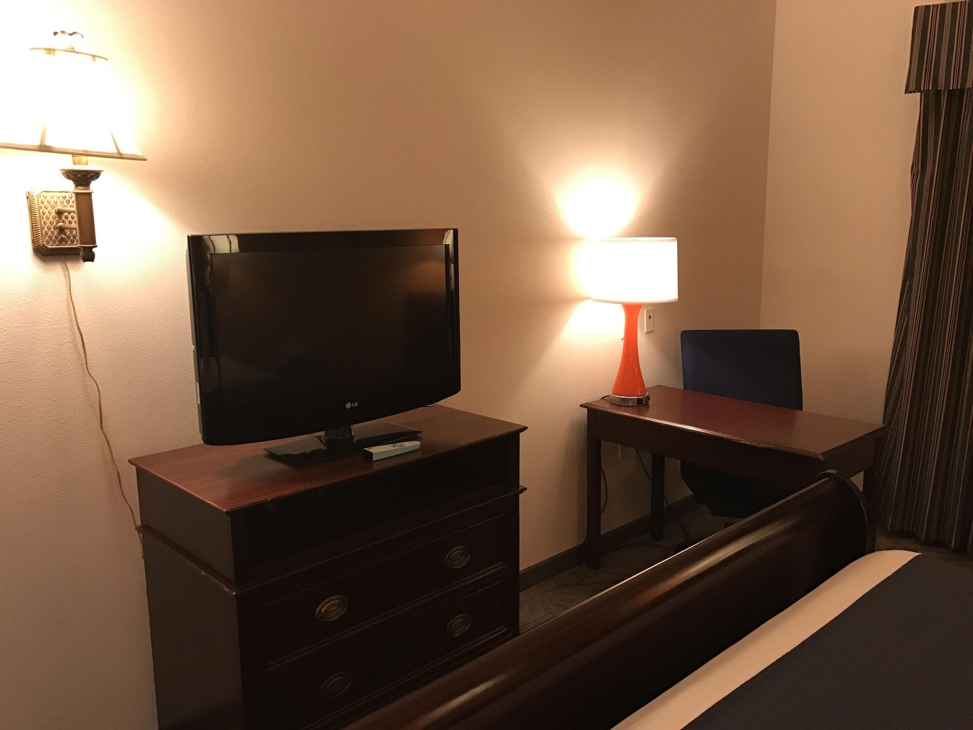 Super 8 By Wyndham Lubbock West Otel Dış mekan fotoğraf