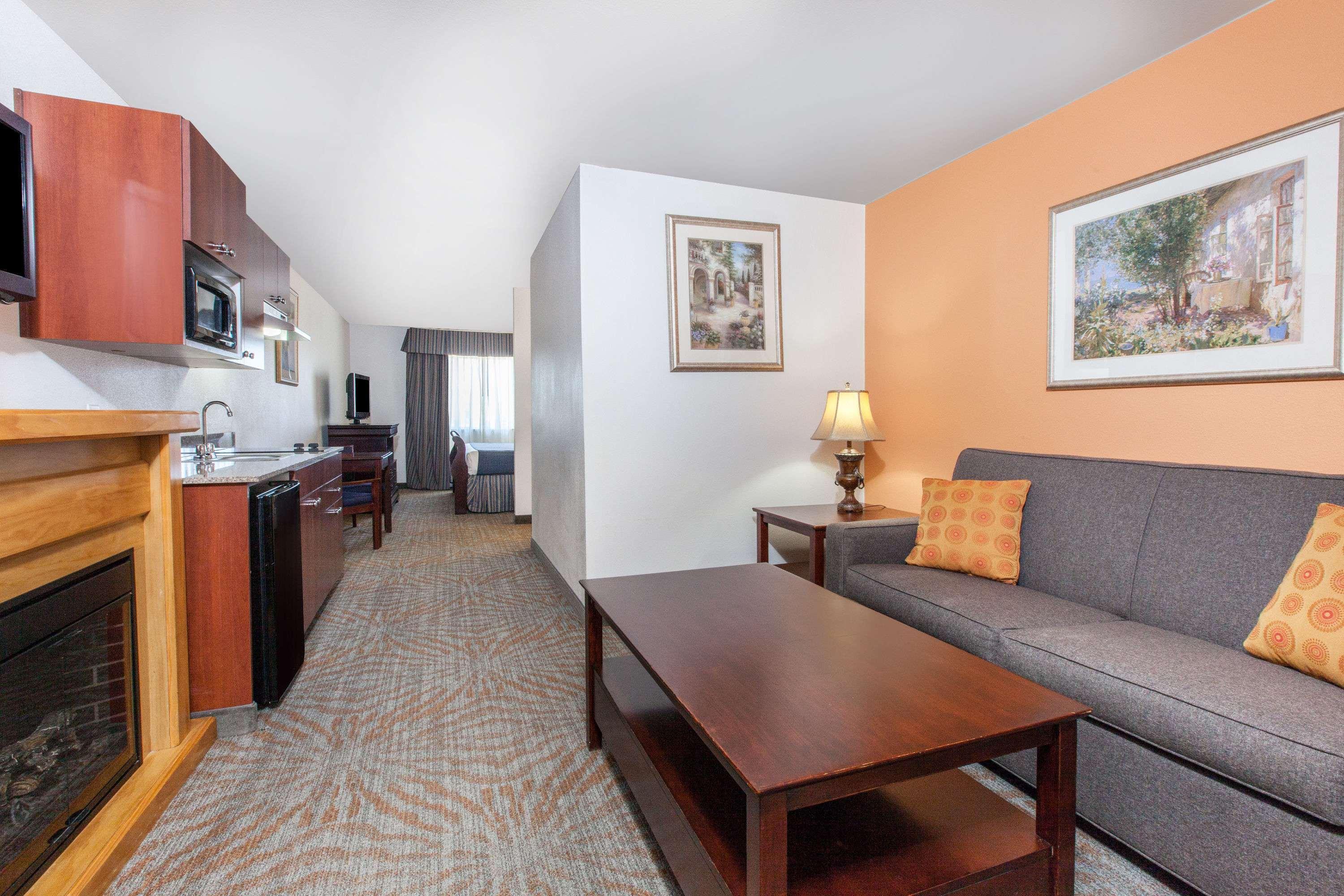 Super 8 By Wyndham Lubbock West Otel Dış mekan fotoğraf