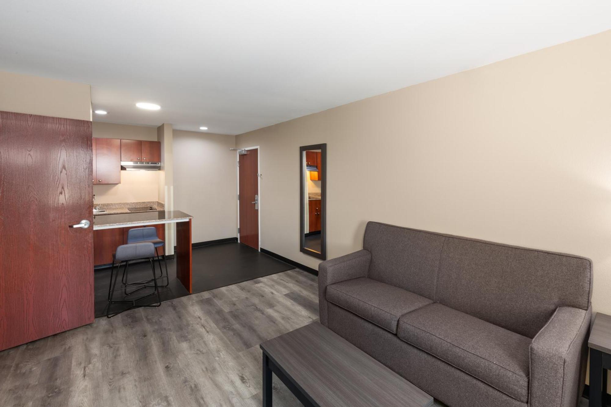 Super 8 By Wyndham Lubbock West Otel Dış mekan fotoğraf