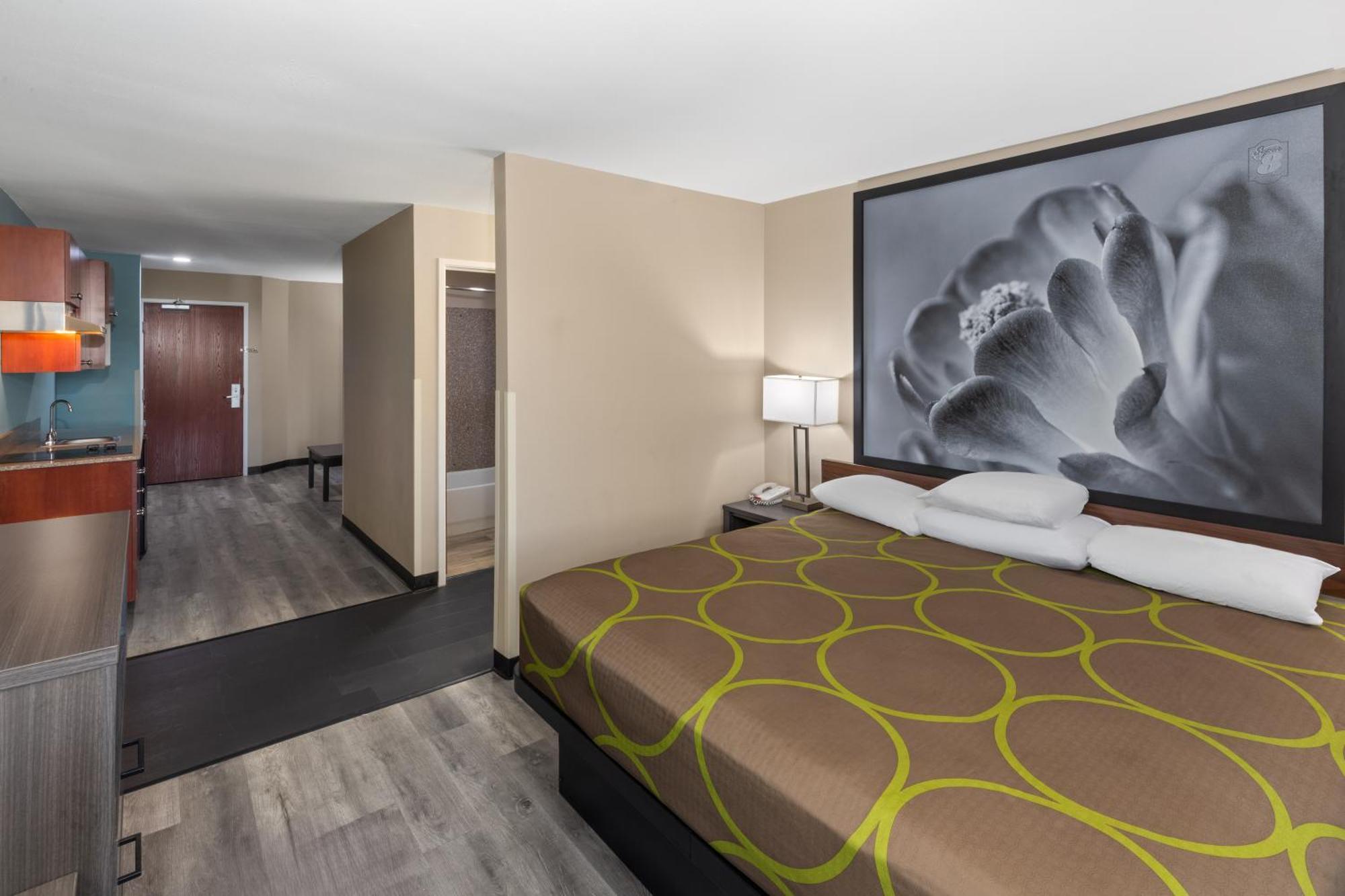 Super 8 By Wyndham Lubbock West Otel Dış mekan fotoğraf