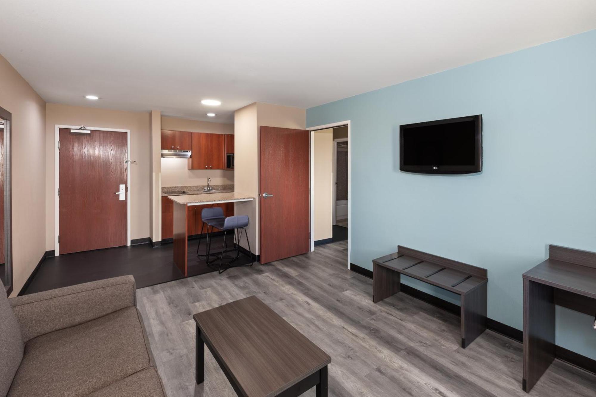 Super 8 By Wyndham Lubbock West Otel Dış mekan fotoğraf