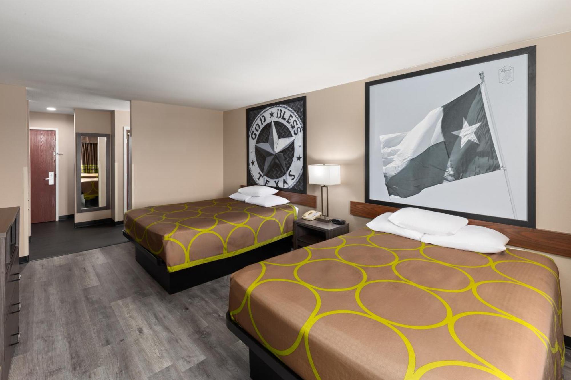 Super 8 By Wyndham Lubbock West Otel Dış mekan fotoğraf