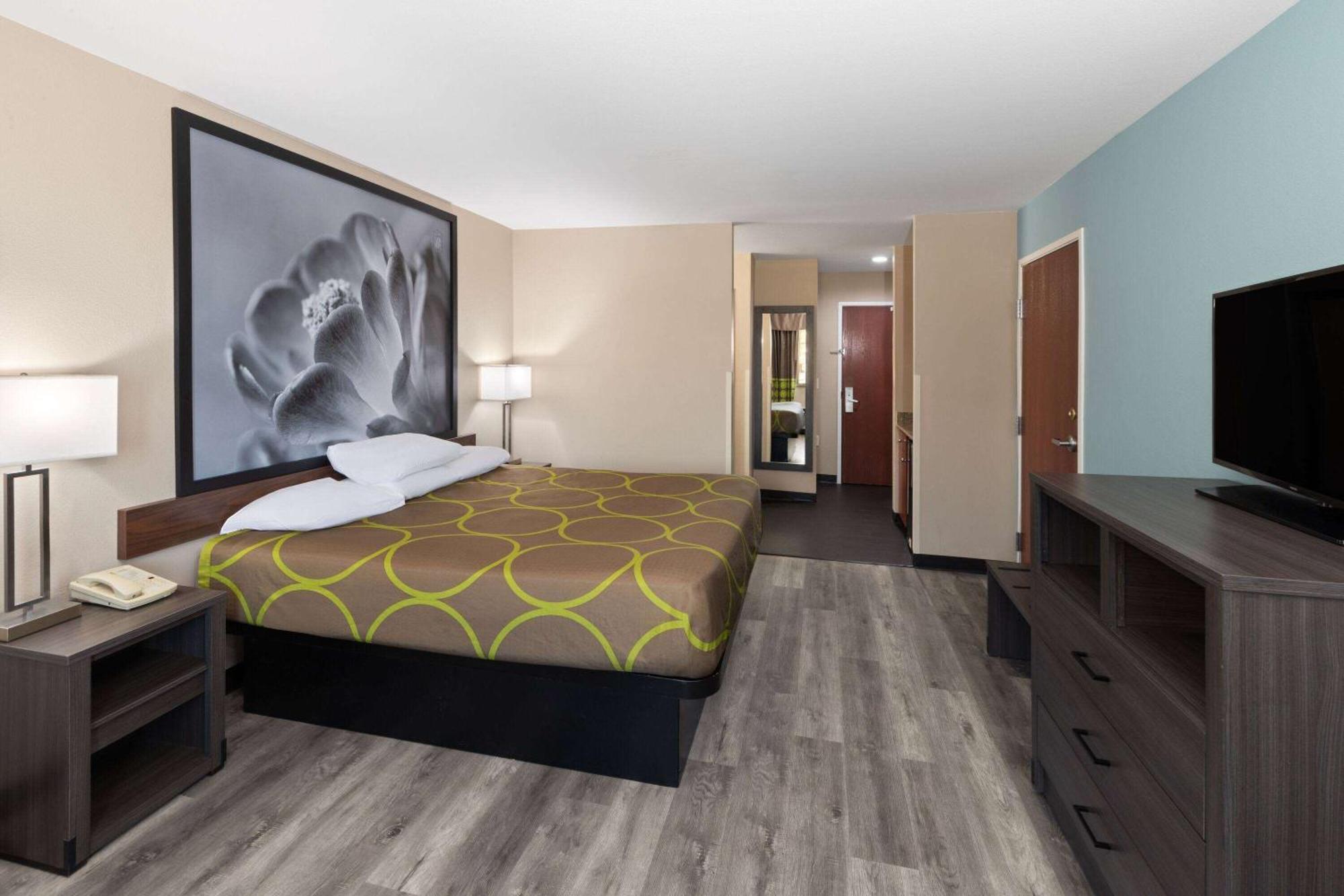 Super 8 By Wyndham Lubbock West Otel Dış mekan fotoğraf